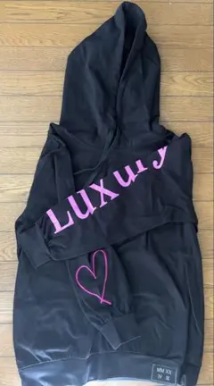 ブラック パーカー Love Luxury ロゴのサムネイル