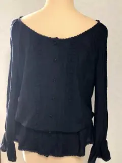 【最終値下げ】CdeC クードシャンス　黒 フリル付き 長袖ブラウス　38