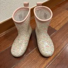 限定値引き中　長靴のサムネイル