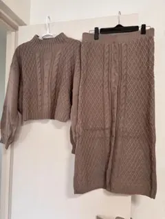 レディース ベージュ ケーブル編み ニットセットアップ