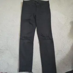 ダメージ加工 ブラックスキニーデニム