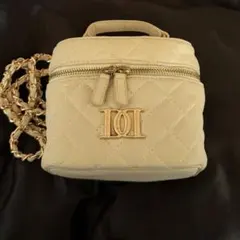 Darich ダーリッチ キルティングスクエアミニバッグ アイボリー