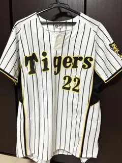 阪神タイガース 藤川球児選手 ユニフォーム 22 Mサイズ 監督 - メルカリ
