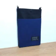 スマホポーチ(本体)　無地　シンプル　ネイビー　サコッシュ　ミニショルダー
