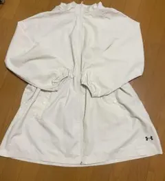 【新品】アンダーアーマー　ナイロンジャケット　M