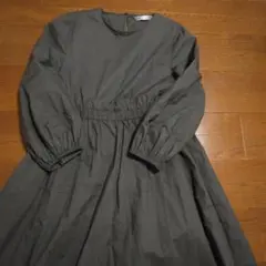 早い者勝ち！ZARAワンピース墨黒「カーキ色？焦げ茶色？」お洒落な色味です