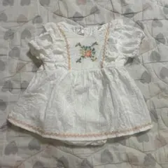 futafuta フリル付き 花柄刺繍ロンパース 80cm ホワイト 白