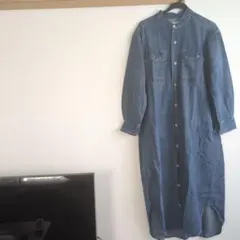 SOMETHING デニムワンピース 長袖 ロング丈のサムネイル