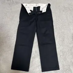 ネイビー チノパン