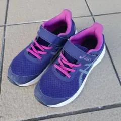 アシックス　スニーカー　20.5cm