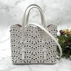 ALAÏA アライア【美品】MINA ミナ 20 レザー ショルダーバッグのサムネイル