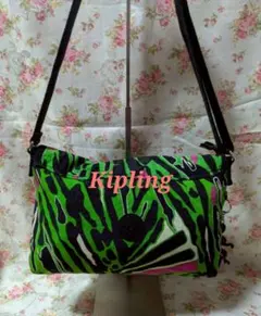【Kipling】キプリング ショルダーバッグ ナイロンバッグ チャーム付き迷彩