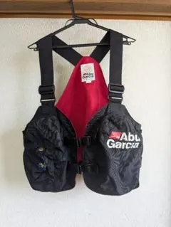 Abu Garcia フィッシングベスト ブラック レッドのサムネイル