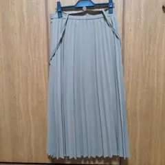GUベージュ プリーツスカート サスペンダー付き　M