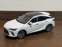 京商 1/18 レクサス NX450h 2022 (ソニッククォーツ) - メルカリ