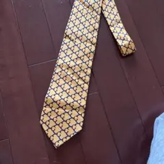 GUCCI イエローパターンネクタイ