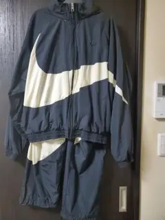 Item thumbnail for item bf3c3d01-2c9b-48b4-82d6-1a3ef4cccdc1