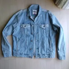 TOMMYのデニムジャケット 身幅　約57cm