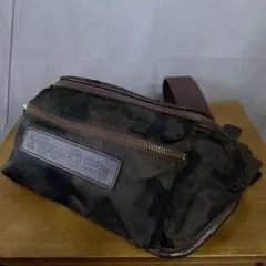 Fellsi／ITALY製／ビックショルダーバッグ／未使用／ナイロン＆レザー 