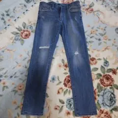 ユニクロ ダメージジーンズ 28インチ