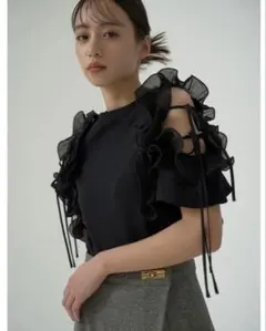SNIDEL プリーツフリルカットプルオーバー　ブラック　スナイデル