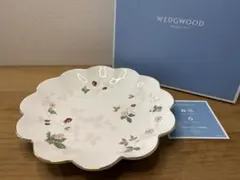 ウェッジウッド★ワイルドストロベリー ペタルトレイ 24cm 未使用のサムネイル