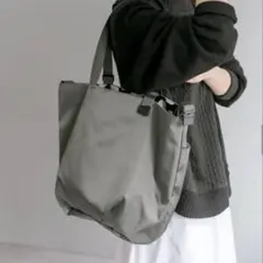 イアパピヨネ グレー アジャスタートートバッグ A4サイズ対応
