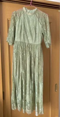 結婚式　パーティードレス　ワンピース　くすみグリーン