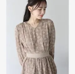 ブルーイースト 花柄 ロング フレア ワンピース 長袖 ピンクベージュ 高身長