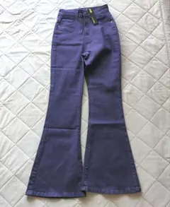 新品　SHEIN ストレッチフレアデニム　 ジーンズ　xsサイズ パープル