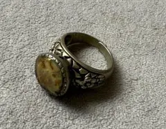ハンドメイドアンティークリング (調節可)