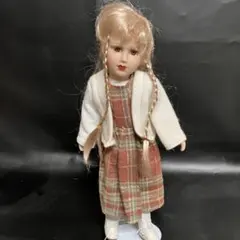 Item thumbnail for item 7d2d687a-5a70-4b52-8296-b85bb4506c7b