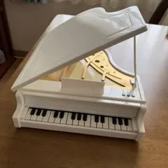 エレクトリックグランドピアノ　おもちゃのピアノ　ジャンク品のサムネイル