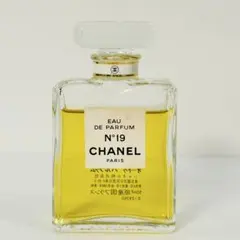 CHANEL シャネル N°19 オーデパルファム EDP 50ml