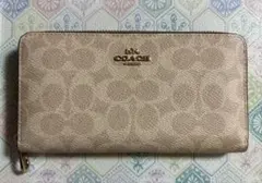 COACH ベージュ 長財布