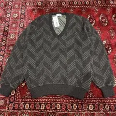 TOROY トロイ　ニット　アクリルニット　Ｖネック　ヘリンボーン　dead