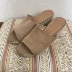 ベージュ スエード風 オープントゥ ミュール