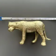 unico購入　金属製ヒョウの置物