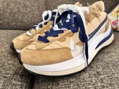 Item thumbnail for item 27899452-4e50-4e7e-822e-4be6a43819ee