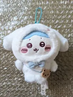 ちいかわ　サンリオ　コラボ　マスコットホルダー　ハチワレ　シナモロールのサムネイル