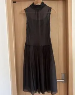 COMME CA ISM ノースリーブ フリルネック ワンピース ブラック