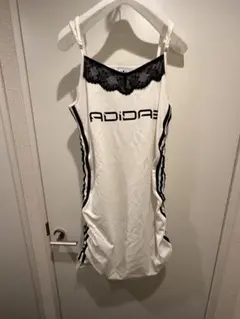 adidasレーストリム キャミワンピース