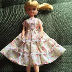 リカちゃん 小花柄ワンピース 中古品
