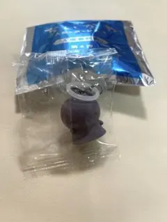 ちいかわ映画特典代４弾　ヒトハめじるしチャーム