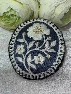 刺繍ブローチ ブローチ