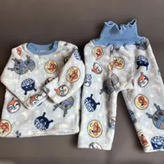 値下げしました！アンパンマンのあったかパジャマ　90センチ上下セット