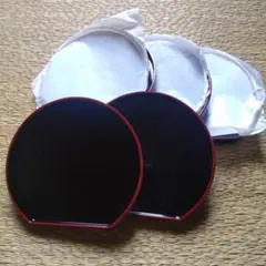 菓子器　黒と赤の円形プレート5枚セット