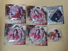 天官賜福 グリッター缶バッジ ハート型缶バッジ 8点のサムネイル