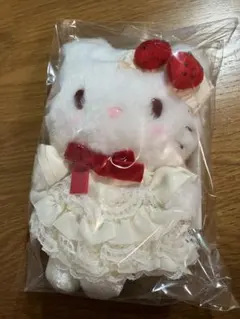 サンリオ公式　ショートケーキデザインマスコットバッグチャーム ハローキティタグ付