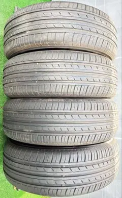 215/65R15 96S Yokohama BluEarth-Es ES32のサムネイル